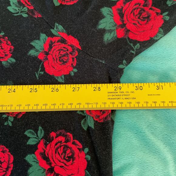 Torrid Super Soft Sleepwear Nightgown Mumu Button Up Roses Size 4 2021 line - Picture 8 of 9